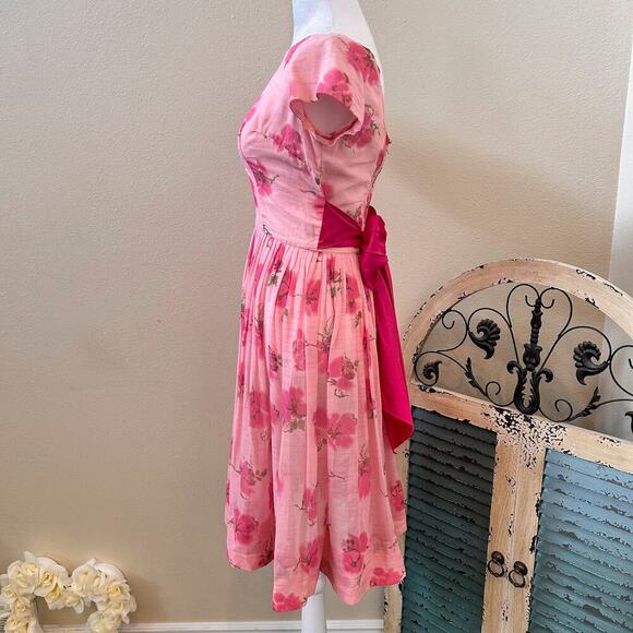 SOLD SOLD SOLD 1950s Jane Parker Vintage Pink Floral Bow Betty Dress - Picture 5 of 12